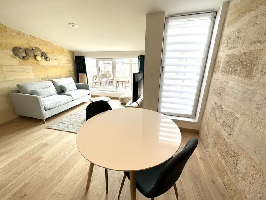 Apartment 5- Hypercentre - 4pers - Clim - Terrasse - Netflix *